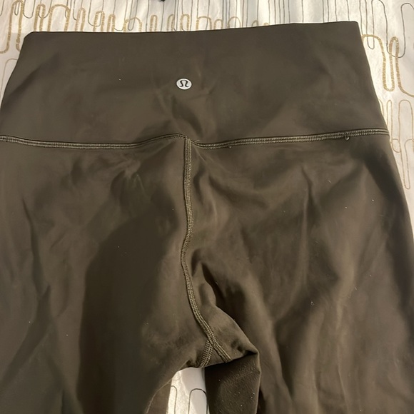 Lululemon align leggings size 8 cropped length inseam 18’ - Picture 2 of 4